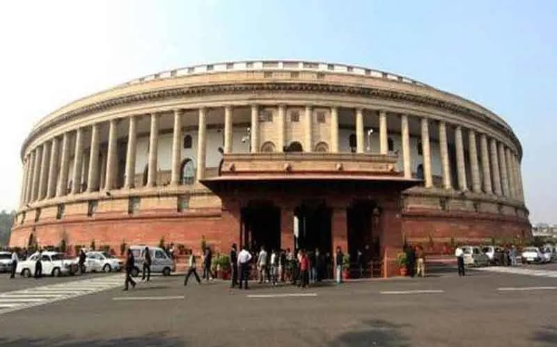 शीतकालीन सत्र: 12 सांसदों के निलंबन पर विपक्ष का राज्यसभा में हंगामा