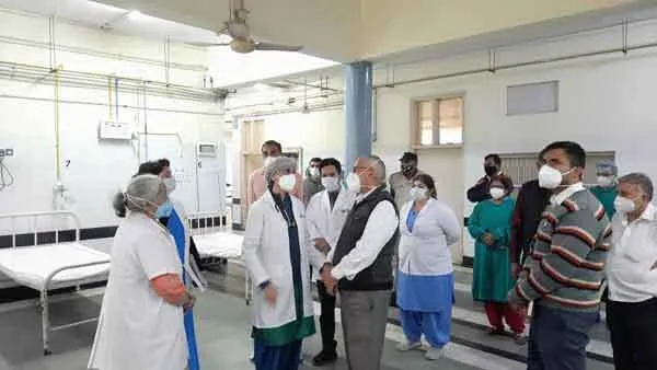 कोरोना की तीसरी लहर को लेकर पीजीआई प्रबंधन हुआ अलर्ट