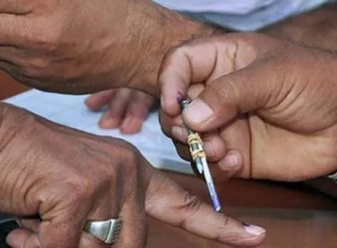 सत्ता के लिए विचारधारा बदलने में अब देर नहीं लगती