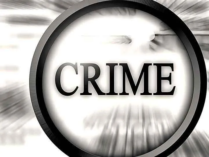 लूटपाट के लिए रोकी सीआईए की गाड़ी, हथियारों सहित 4 गिरफ्तार