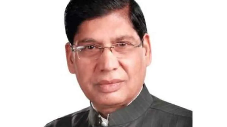 मंत्री धर्मेश ने दिखाये तेवर, दो घंटे में कराया डी.ई.ओ. का तबादला