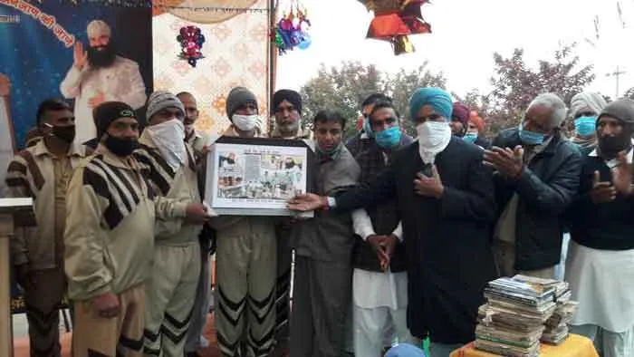 नुहियांवाली में ‘लव चार्जर’ पर जमकर झूमी साध-संगत