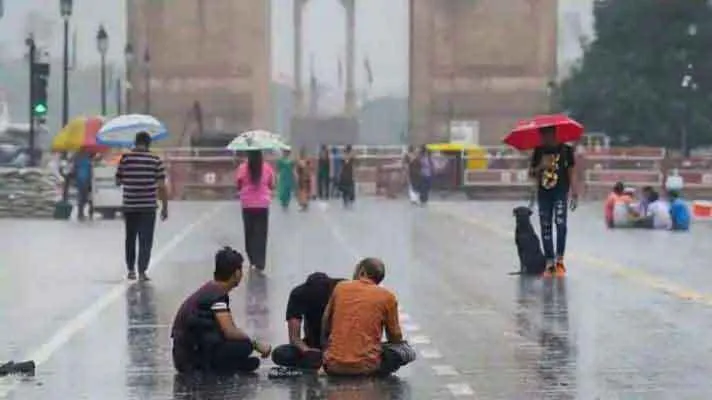 दिल्ली-एनसीआर में बारिश, वायु गुणवत्ता संतोषजनक