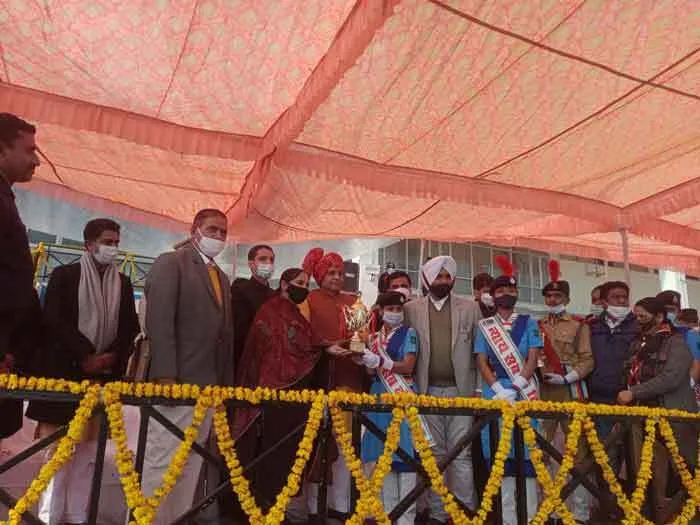शाह सतनाम जी गर्ल्स स्कूल की गर्ल्स गाइड टुकड़ी परेड में रही द्वितीय