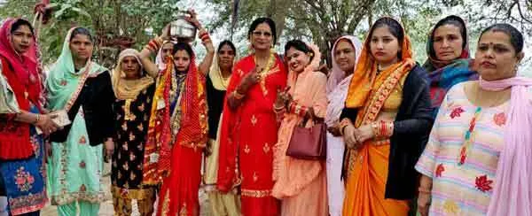 सराहनीय : सुखदुआ समाज ने गोद ली बेटी