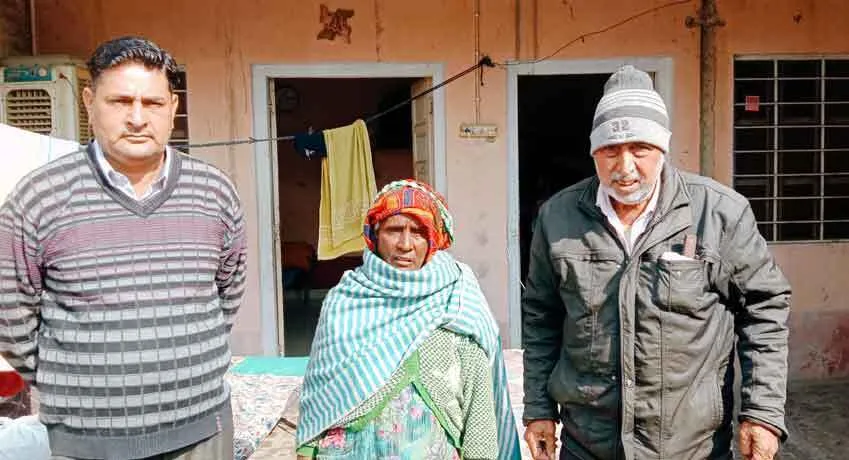 मानसिक रूप से परेशान गुमशुदा महिला की संभाल में जुटे डेरा सेवादार