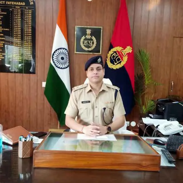 पंजाब सीमा के जाखल स्टेशन पर पर्याप्त नहीं है स्टाफ