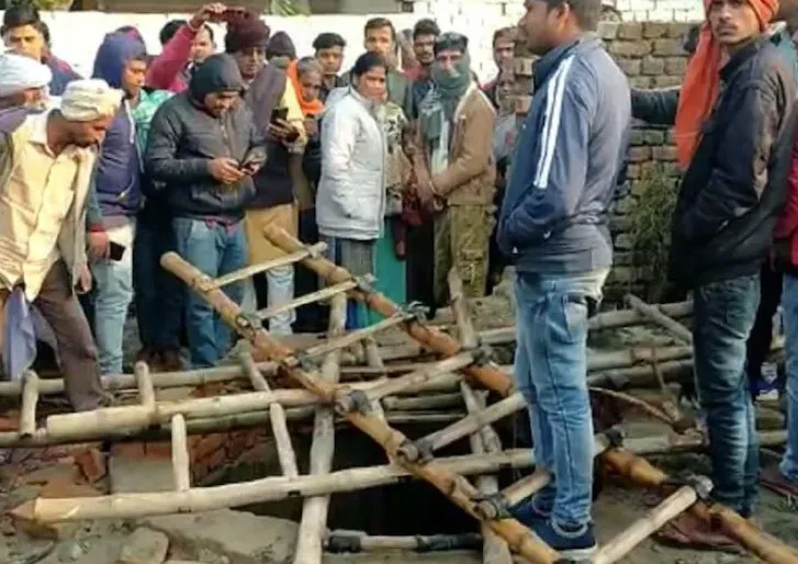 कुशीनगर में कुएं में गिरने से 13 मरे