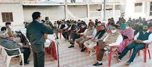 अपने बच्चों के सपनों को शराब की बोतलों में न बहने दें: डॉ. गोयल