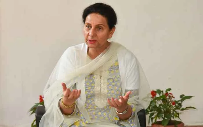 मेरे लिए परिवार सबसे ऊपर, मुझे केवल ट्विटर पर नोटिस भेजा: सांसद प्रनीत कौर