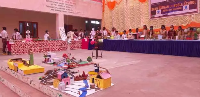 शाह सतनाम जी नोबल स्कूल कोटड़ा में नेशनल साईंस एग्जीबिशन का आयोजन