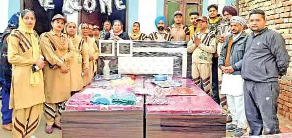 साध-संगत ने जरूरतमन्द परिवार की लड़कियों की शादी में दिया सहयोग