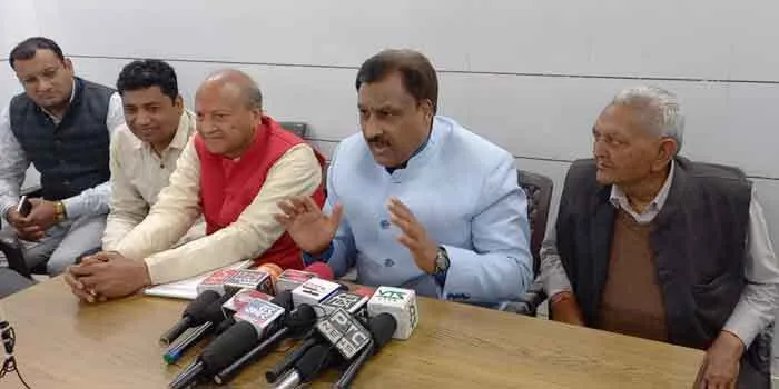 प्रदेश व्यापार मंडल के प्रांतीय अध्यक्ष बोले, गलत नीतियों के कारण व्यापार हुए ठप्प