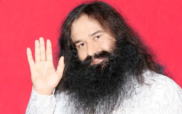 पूज्य गुरू जी स्वस्थ हैं और परिवार के साथ हैं