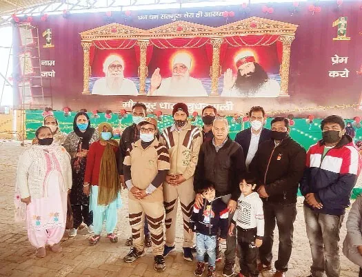 डेरा सेवादारों ने लापता व्यक्ति को परिजनों से मिलवाया