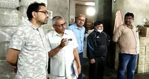 मिलावट की आशंका, भरे सरसों तेल के सैम्पल