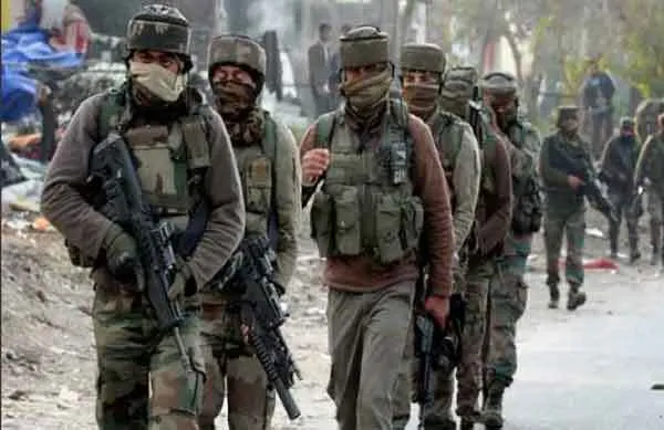 श्रीनगर मुठभेड़ में लश्कर के दो आतंकवादी ढ़ेर