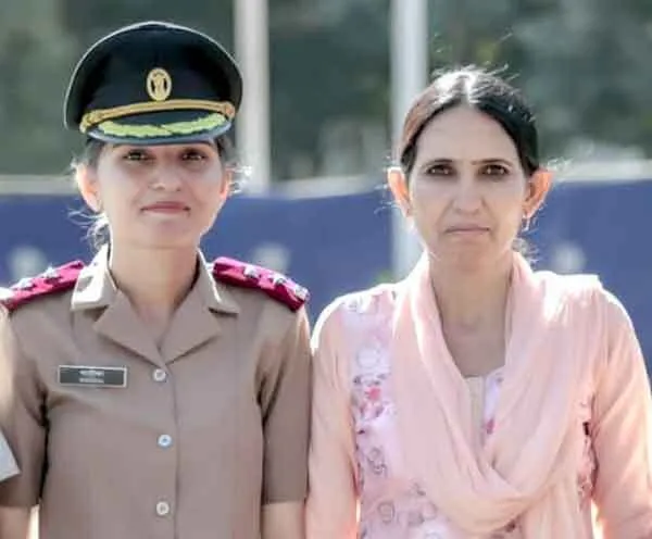 मातनहेल की बेटी मनीषा सुहाग बनी लेफ्टिनेंट