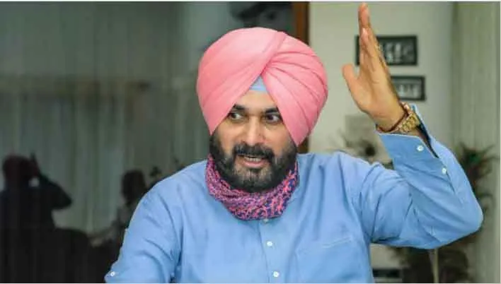 नवजोत सिंह सिद्धू फिर अध्यक्ष बनने को डाल रहे दबाव, हाईकमान नहीं दे रहा भाव