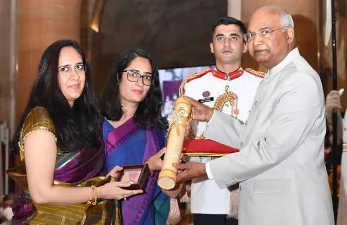 सीडीएस रावत, गीता प्रेस के खेमका, गुलाम नबी आजाद को राष्ट्रपति ने किया पद्म सम्मान से अलंकृत