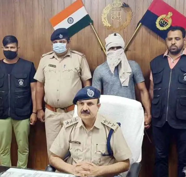 खुद को कुख्यात सरगना बता 50 लाख रुपये फिरोती मांगने वाला धरा गया