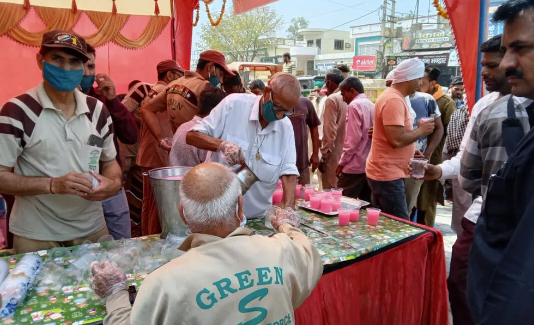 रतिया की साध-संगत ने लगाया प्याऊ