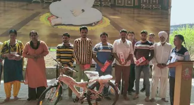जाखल: सच्ची शिक्षा के विजेता पाठकों को वितरित किये पुरस्कार