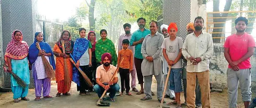 साध-संगत ने की जगराओं के गांव ढोलण के शमशनाघाट की साफ-सफाई