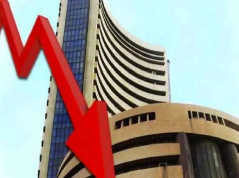 युद्ध के बीच, शेयर बाजार में गिरावट जारी, सेंसेक्स व निफ्टी 0.65 फीसदी लुढ़के