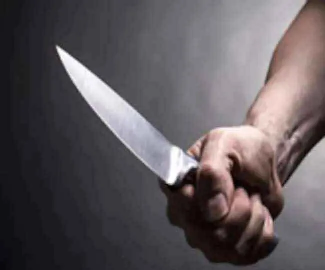प्रैक्टिल परीक्षा के दौरान सहपाठी ने चाकू से किए ताबड़तोड़ वार