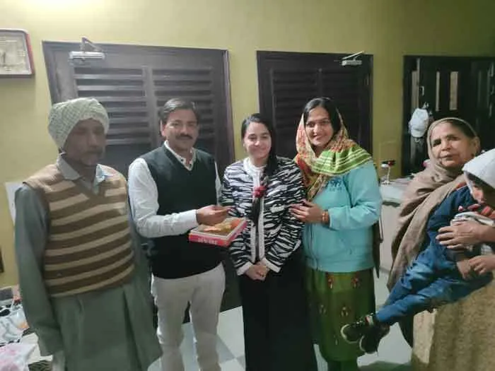 यूक्रेन से सकुशल लौटी टोहाना की बेटी