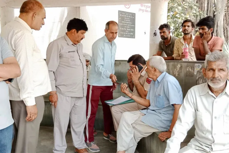 दु:खद: दादा के साथ कॉलेज जा रही थी पोती, क्रेन ने लड़की को कुचला, मौके पर ही मौत