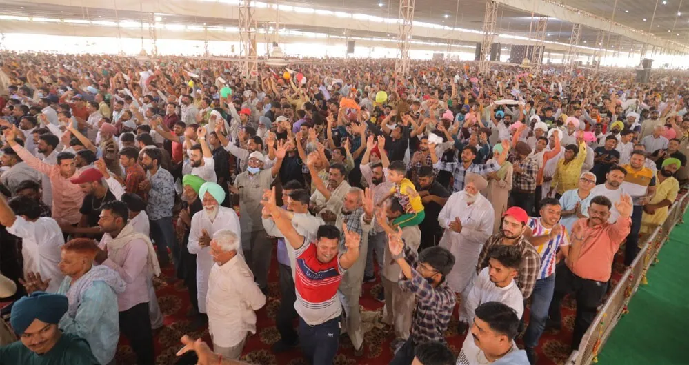 डेरा सच्चा सौदा रूहानी स्थापना दिवस : देश-विदेश में करोड़ों साध-संगत ने मनाई खुशी