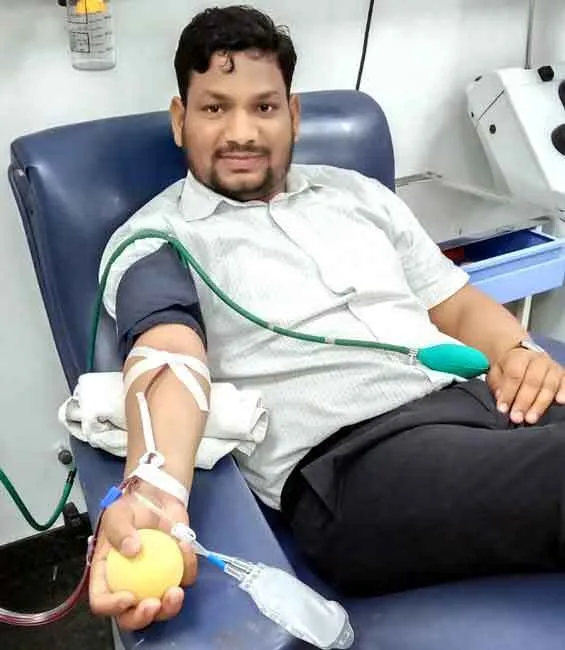 डेरा सेवादार दिनेश इन्सां ने डोनेट किया प्लेटलेट्स