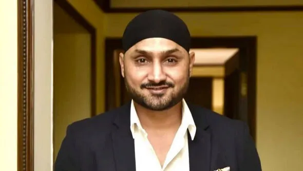 हरभजन सिंह ने अपना वेतन किया किसानों की बेटियों के नाम