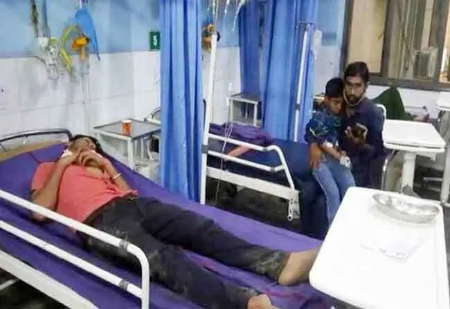 मंदिर में प्रसाद बताकर श्रद्धालुओं को पिलाया नशीला पदार्थ, कई बेहोश