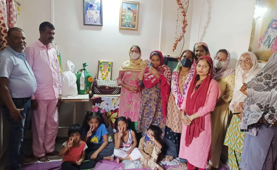 जरूरतमंदों को राशन व पक्षियों के लिए परिण्डे लगाकर मनाई बहन कृष्णा इन्सां की बरसी