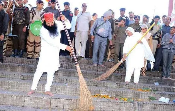 आओ पृथ्वी को बचाएं,खुशहाल जीवन पाएं