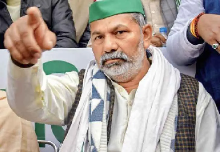 केंद्र की धान नीति के खिलाफ केसीआर का दिल्ली में आंदोलन, शामिल हुए टिकैत