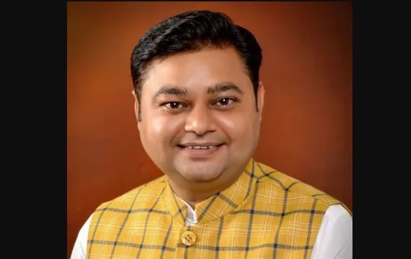 भाजपा नेता ने जहर खाकर की आत्महत्या