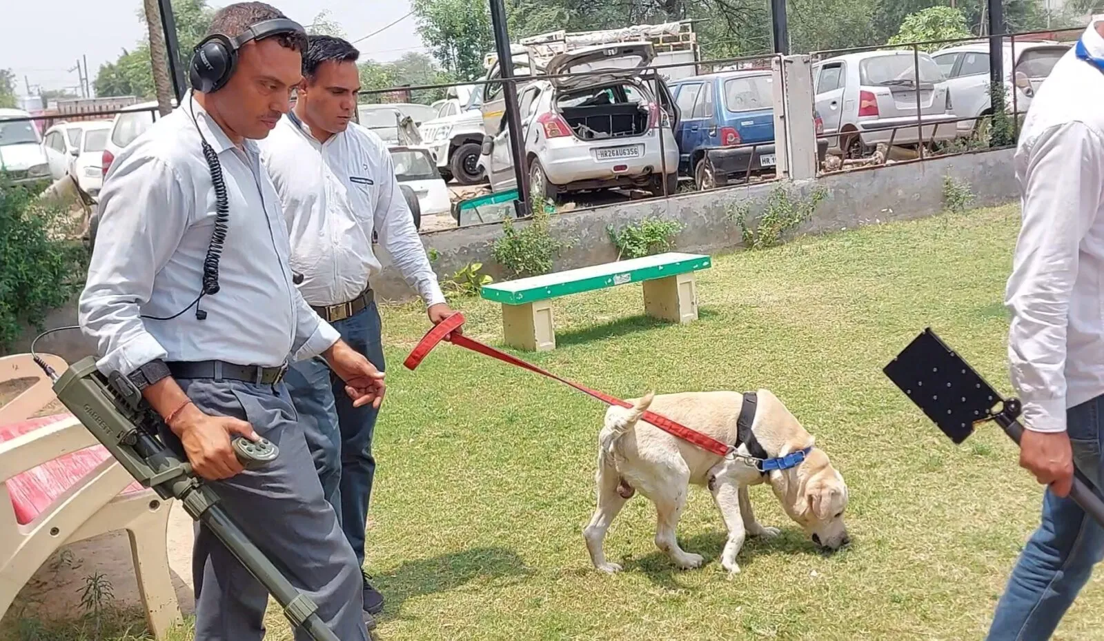 टोहाना पहुंची बम निरोधक दस्ता टीम, पब्लिक प्लेस पर की चेकिंग