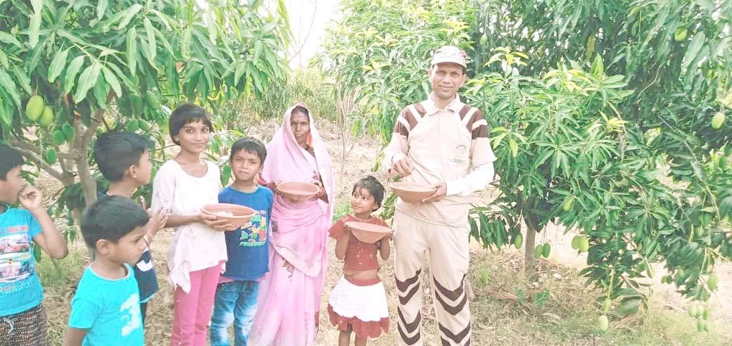 बेजुबान पक्षियों के लिए छत्तीसगढ़ की साध-संगत ने किया दाना-पानी का प्रबंध