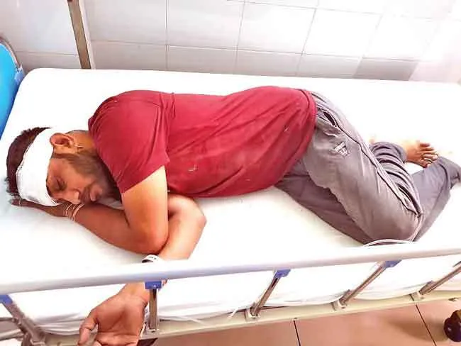 दुर्घटना को देख लोग खींच रहे थे फोटो, डेरा प्रेमियों ने बचाई जान