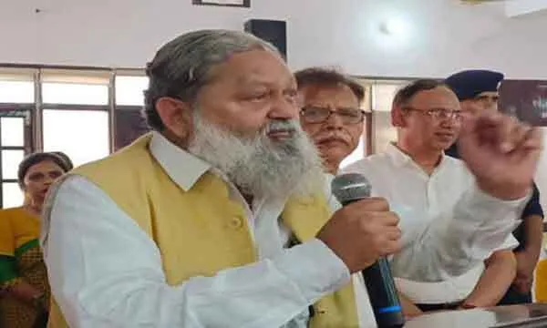 ‘बच्चों को डॉक्टर, इंजीनियर की जगह अच्छा नेता बनाने के भी सपने देखें माताएं’