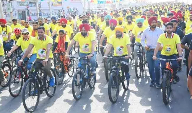 मुख्यमंत्री ने नशों के विरुद्ध जागरूकता पैदा करने के लिए निकाली साइकिल रैली