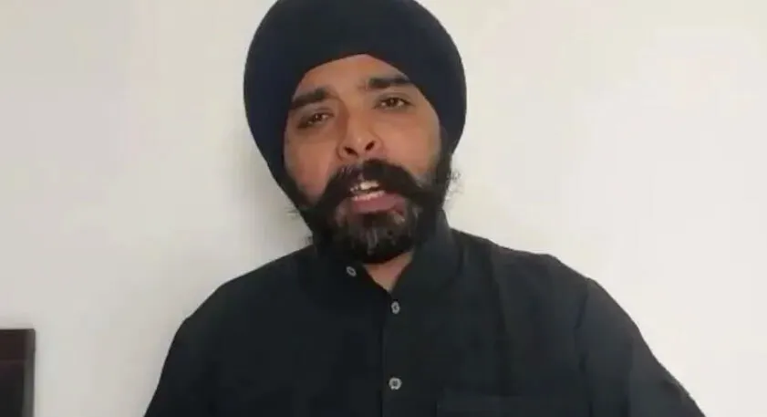 दिल्ली से भाजपा नेता तजिंदर बग्गा गिरफ्तार, पंजाब पुलिस का काफिला हरियाणा पुलिस ने रोका