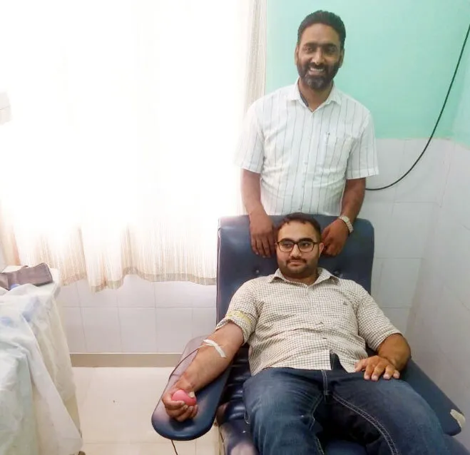 डेरा श्रद्धालुओं से प्रभावित होकर पहली बार किया खूनदान