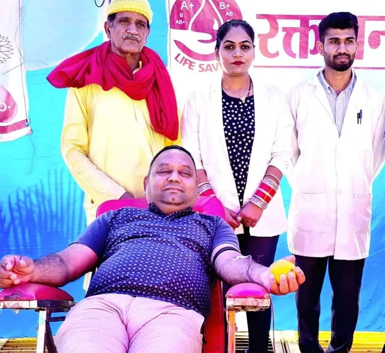 रक्तदान से मिलती है आध्यात्मिक संतुष्टि : संजीव बांसल