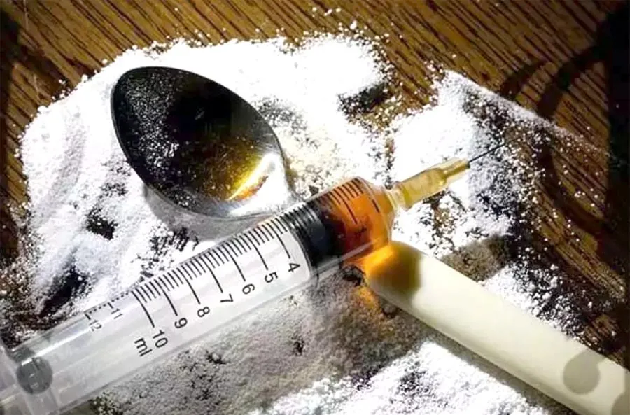 ड्रग्स सिंडिकेट को किसका संरक्षण है, देश को बताए सरकार : कांग्रेस