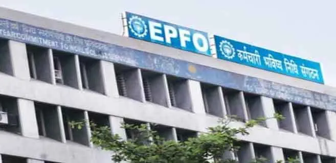 ईपीएफओ से जुड़े नौ लाख से अधिक कर्मचारी